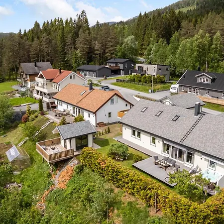 Hus I Med Utsikt